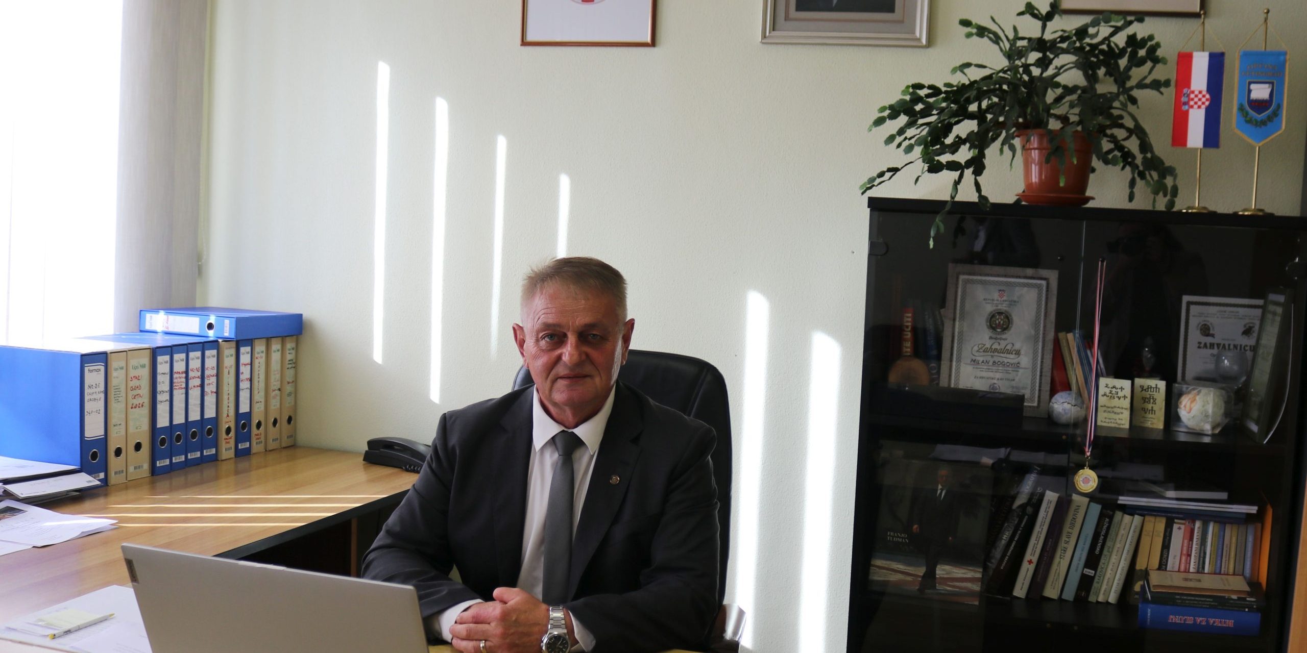 Foto 1